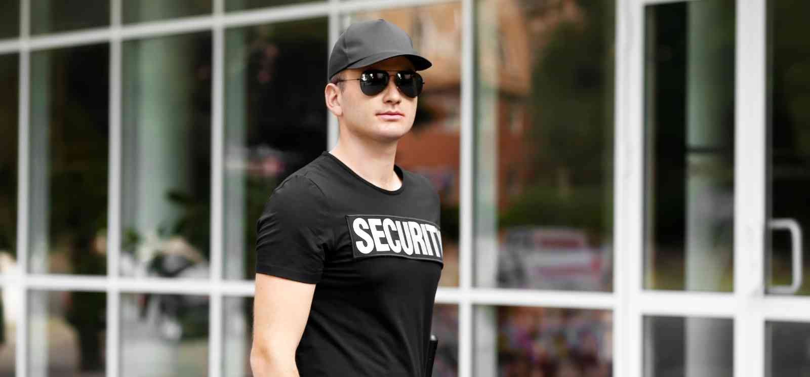 security-guard-for-apartment-complex